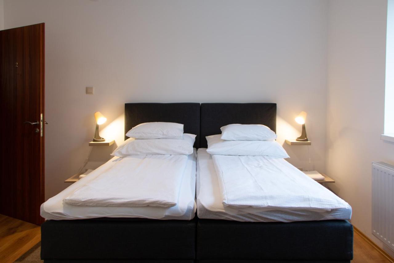 Poroszlay Apartman Debrecen Exterior photo